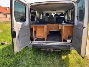 Ford transit 300S, 2009 2.2 85kW 6míst KLIMA 335000km - 4