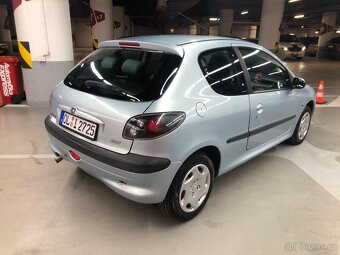 Peugeot 206 1,1 benzin 44kw/60k r.v. 2002 - 4