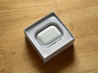 AirPods Pro 2 - málo používané - 4
