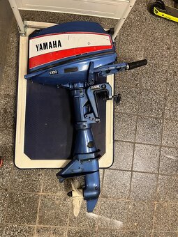 Lodní motor YAMAHA - 4