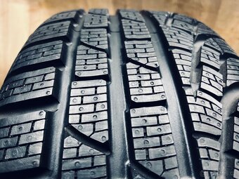 TOP zimní kola 18” Mercedes A35 AMG W177 originál - 4