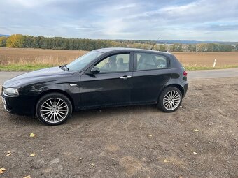 Alfa Romeo 147 - 4
