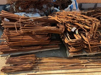 Ocelové třmínky větší množství - 4