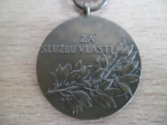 vyznamenání - Za službu vlasti - 4