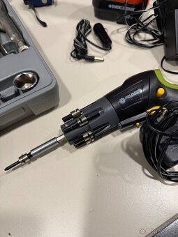 NÁŘADÍ: kufřík s nářadím + aku šroubovák a vrtačka - 4