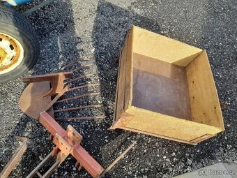 Malotraktor Mt8-070 mini s brzdenym vlekem a prislusenstvim - 4