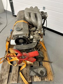 Prodám jako celek Motor a ND z BMW E21 323i - 4