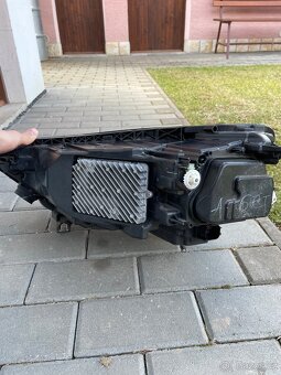 Levý světlomet Audi 80A 941 036 E - 4