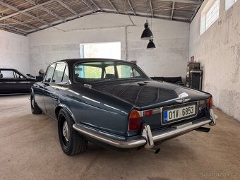 Jaguar XJ6 1. Serie 4.2 manuál - 4