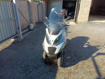 Piaggio mp3 250 LT CZ doklady v ceně - 4