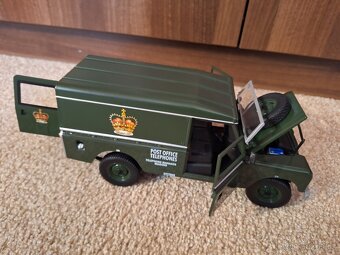 Land Rover 1:18 - 4
