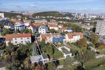 Prodej rodinného domu s investičním potenciálem v Praze Mich - 4