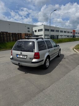 Volkswagen Golf 1.9 TDI - 4