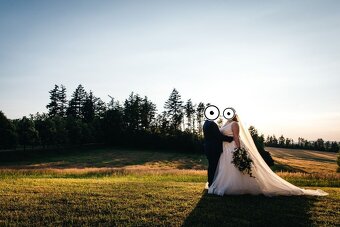 svatební šaty ze salonu Elody - 4