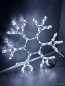 Vánoční svítící LED vločka - 4