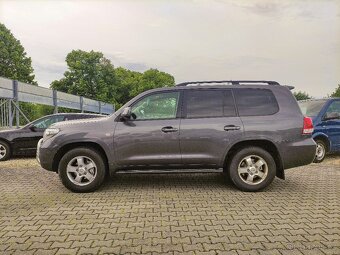 TOYOTA LAND CRUISER 200 4.5D V8 195KW,ZÁVĚS 3.5T - 4