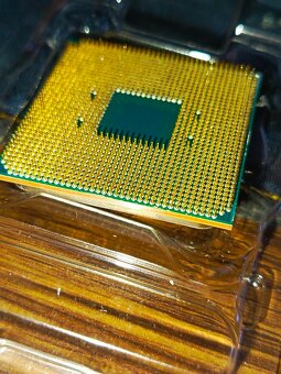 AMD Ryzen 5 5600 - 4