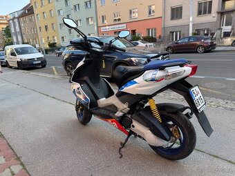 Aprilia SR50 2006 - 4