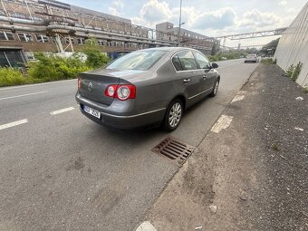 VW Passat B6 - 4