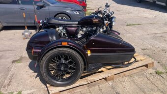 Royal Enfield Interceptor INT 650 - 4