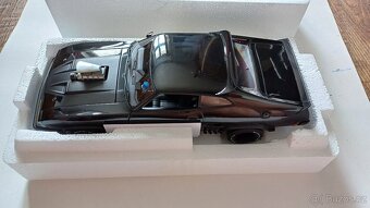 AutoArt 1/18 Ford XB Falcon Tuned version black interceptor - 4