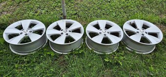 Alu kola originál Škoda 5x112 6,5x17 ET38 565 601 025 J - 4
