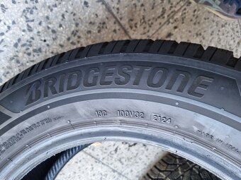 Zimní pneumatiky Bridgestone 215/65 R17 103V - 4