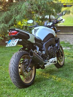 Yamaha FZ8N - 4