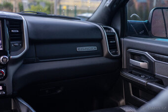 DODGE RAM 2500 Crew Cab 6.7 Cummins Diesel - 4