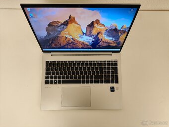 HP EliteBook 860 G10 | i5-1345U |16→32 GB RAM | 256→1 TB SSD - 4