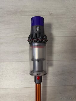 Dyson V10 - 4