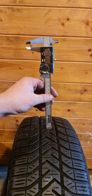 185/60/15 Pirelli - zimní - pošlu poštou 558. - 4