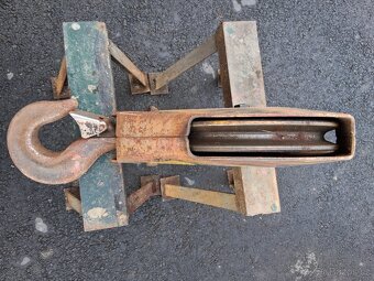 Kladka s hákem nosnost 2T - 4