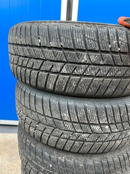 Pneu 205/55 R16 - zimní - 4