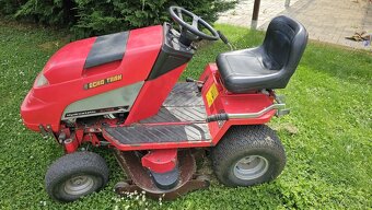 Zahradní traktůrek (sekačka) Countax A-18E - 4
