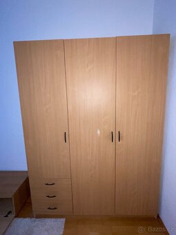 Obývací stěna, komoda + šatní skříň - 4