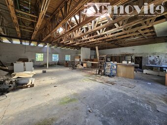 Exkluzivně nabízíme na prodej vícegenerační dům, 977 m² - No - 4