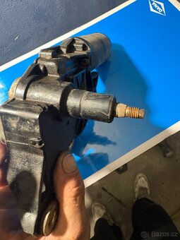 motorek zadního stěrače golf 4 - 4