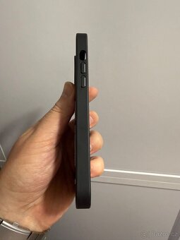 Kryt pro iPhone 14 Pro Max Karl Lagerfeld IKONIK 2.0 - 4