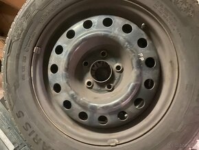 ZIMNÍ PNEUMATIKY 215/70R16 - 4