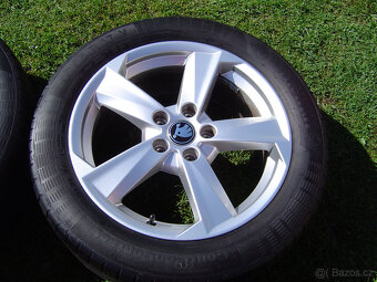 4 XLETNÍ HLINÍKOVÁ KOLA ŠKODA KAROQ,YETI 215/55 R17..TOP - 4