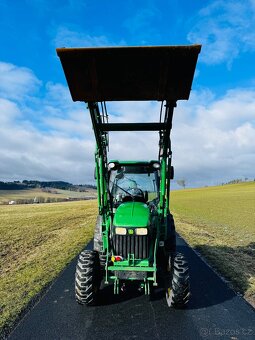 Komunální traktor JOHN DEERE 4720 - 4