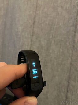 Huawei Band 4 ve velmi dobrém stavu. - 4