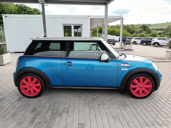 Mini Cooper S 1,6 i,128kw,R56,AUT,XENON,PANO - 4