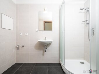 Pronájem bytu 2+kk s balkónem a parkovacím stáním, Dašice - 4