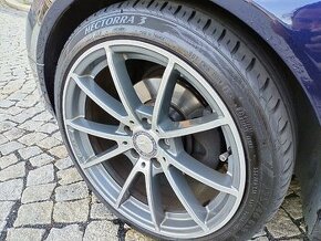 Mercedes kola AMG 18 - 4