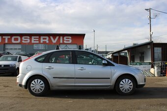 Ford Focus 1,6i 85KW, KLIMA, STK 9/2025, r.v. 2005 - 4