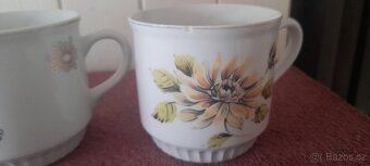 SET 4 KS VINTAGE KERAMICKÝCH HRNKŮ -ČESKOSLOVENSKÁ VÝROBA DE - 4
