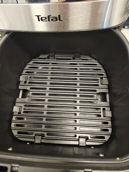 Tefal Easy Fry & Grill
- 4