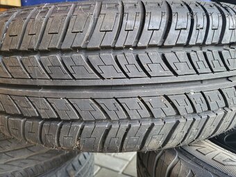 Pneu 195/65/R15 - 4